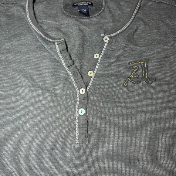 American Eagle Outfitters Y2K Gray Henley Top Waffle Knit Short Sleeve Button Up - Picture 3 of 7